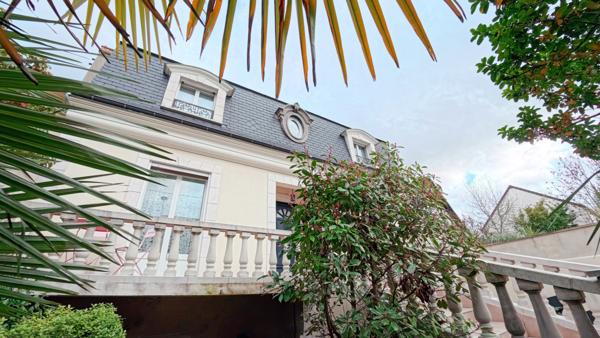 Maison 7 pièces - 225 m²