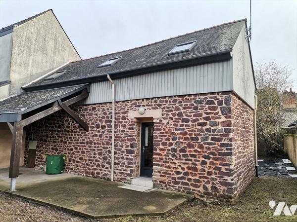 MONTFORT SUR MEU - EXCLUSIVITE, charmante maison de ville en pierres avec jardin de 200 m²