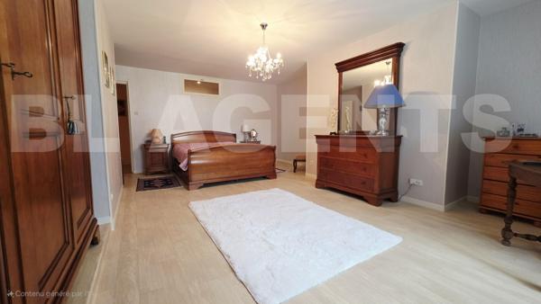 maison/villa 13 pièce(s) 298 m2