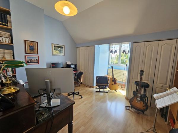 Conflans-Sainte-Honorine (78700) CENTRE VILLE Entre Seine, vieux village et transports RER A et SNCF à pied: l’équilibre parfait à Conflans-Sai