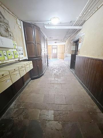 Situé au coeur du centre historique de Cahors appartement T 4 avec balcon