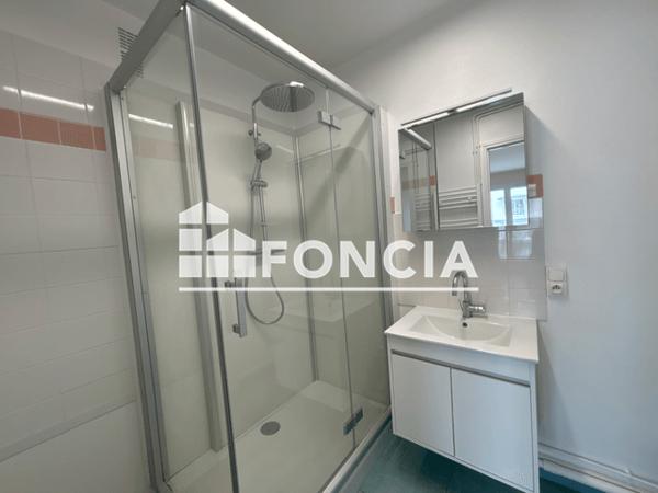 Location Appartement 2 pièces 39.43 m² - RUE DU GAL DE GALEMBERT Blois 41000