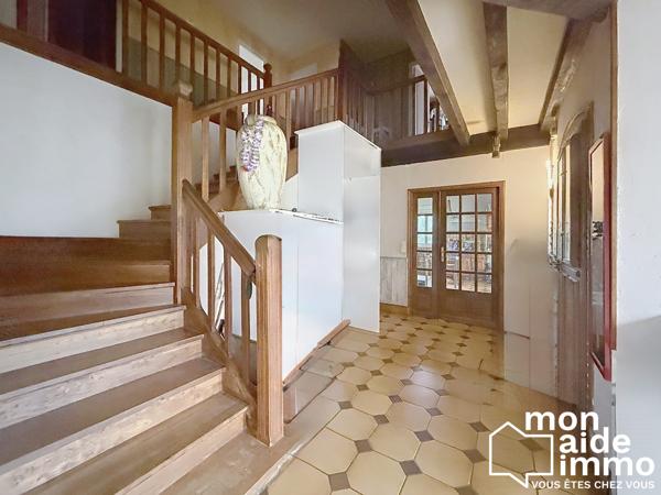 Vaste maison idéalement située