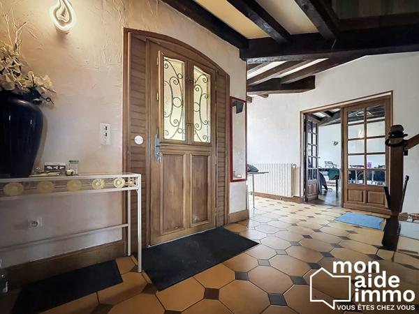 Vaste maison idéalement située