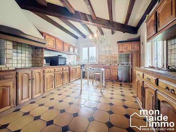 Vaste maison idéalement située