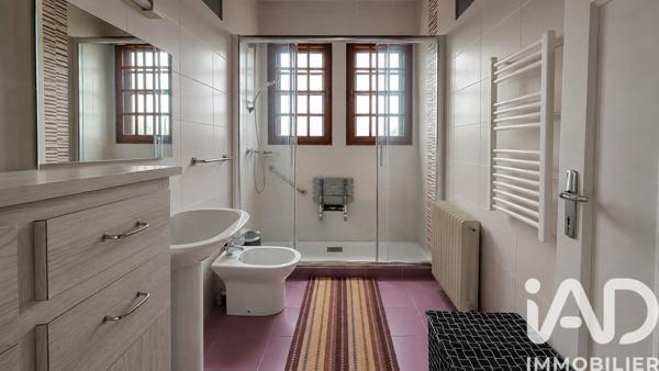 Maison à vendre 5 pièces 141 m² Fontenay-le-Comte