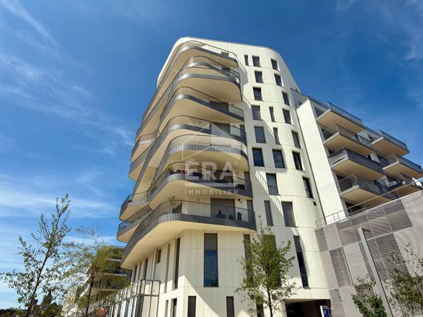Appartement 3 pieces avec parking sur la Presqu'île de CAEN