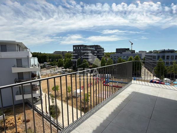 Appartement 3 pieces avec parking sur la Presqu'île de CAEN