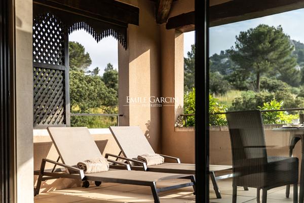 Hôtel**** à vendre au coeur des Alpilles - Les Baux De Provence