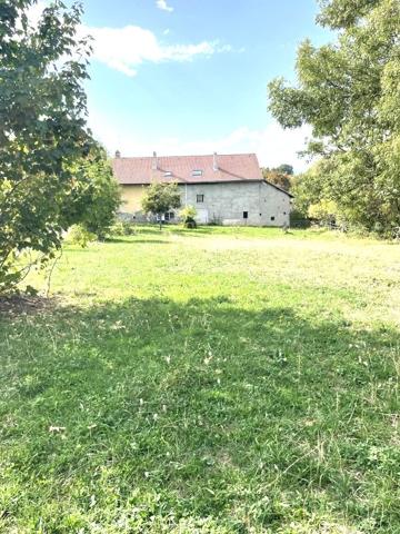 Vente / Terrain constructible à Larringes (74500)