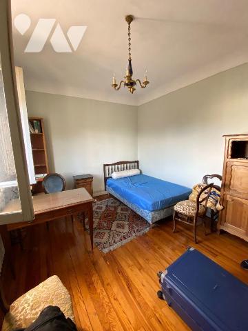 BORDEAUX SAINT GENES
Située rue de Pessac cette magnifique demeure bourgeoise avec éléments d'...