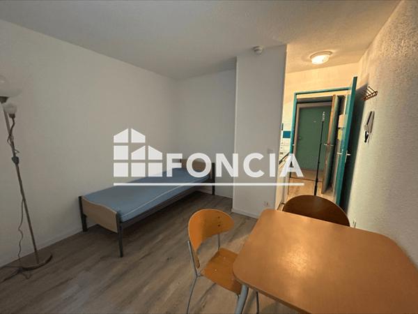 Location Studio 17 m² - 27 RUE COLSON Lille 59000