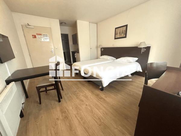 Location Studio meublé 20.99 m² - 17 RUE COLSON Lille 59000
