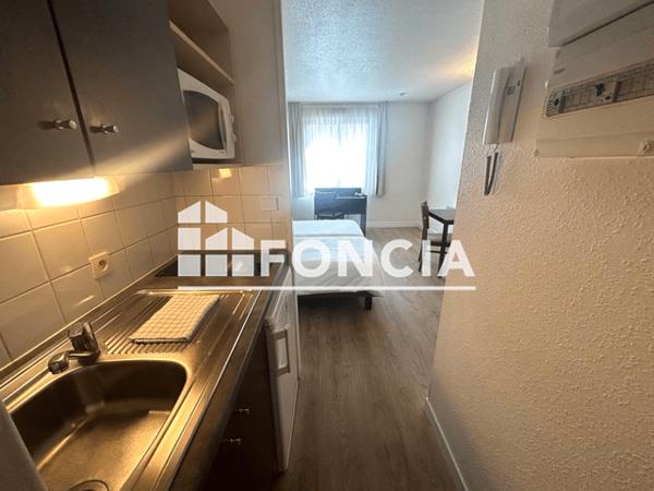 Location Studio meublé 20.99 m² - 17 RUE COLSON Lille 59000