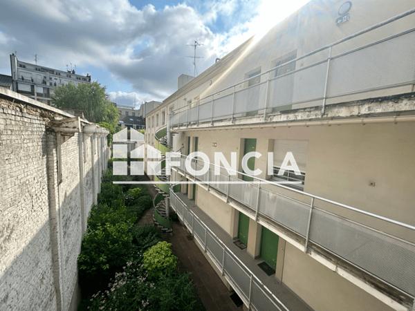 Location Studio meublé 20.99 m² - 17 RUE COLSON Lille 59000