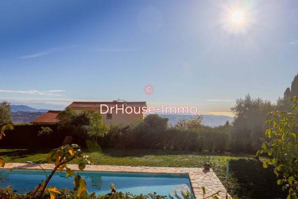 Maison à vendre 10 pièces de 300 m²