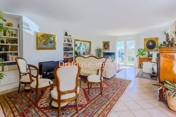 Maison à vendre 10 pièces de 300 m²