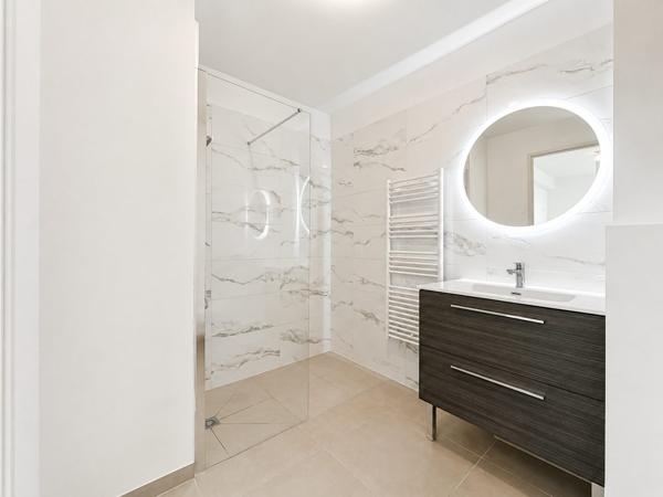 T2 neuf 39 m² + terrasse 20 m² - Annecy - Jamais habité