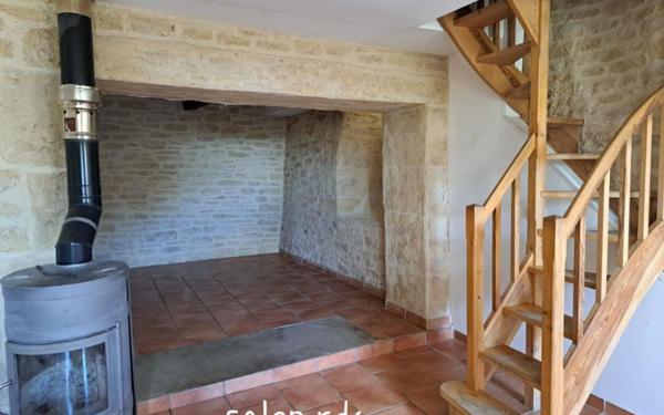 Appartement à vendre    3 pièces •  Puimoisson