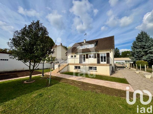 Maison à vendre 7 pièces 145 m² Verneuil-l'Étang