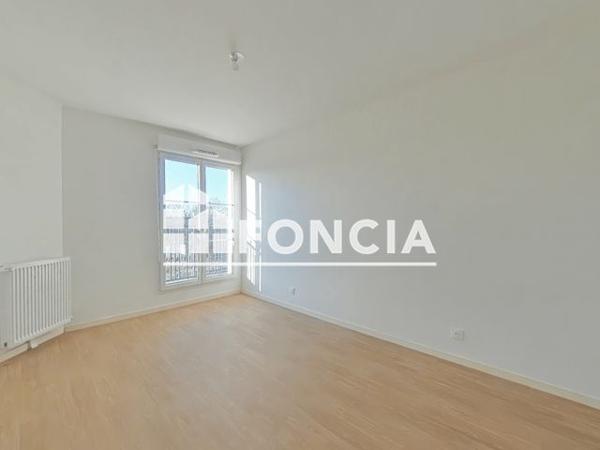 Location Appartement 2 pièces 45.77 m² - 4-6-8 Rue de la Défense du Bourget Le Blanc Mesnil 93150