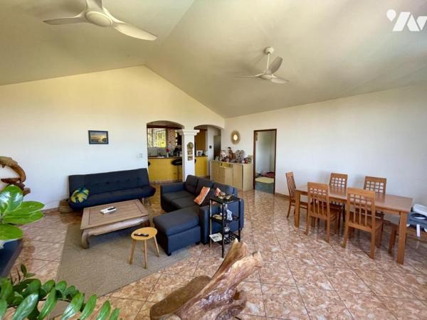 ST PAUL - LA PLAINE - T4 AVEC JARDIN VUE MER