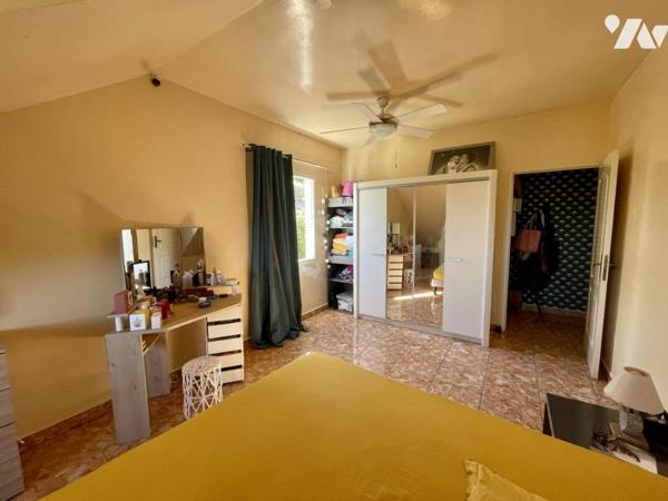 ST PAUL - LA PLAINE - T4 AVEC JARDIN VUE MER