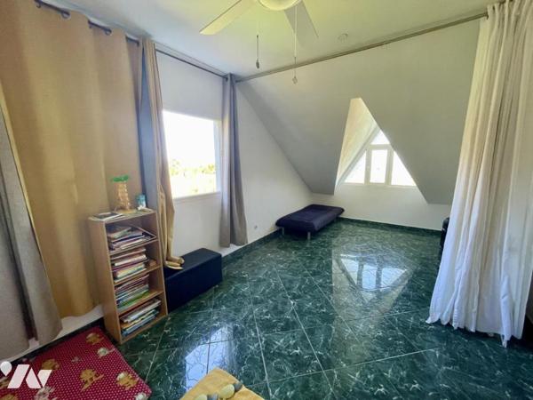 ST PAUL - LA PLAINE - T4 AVEC JARDIN VUE MER