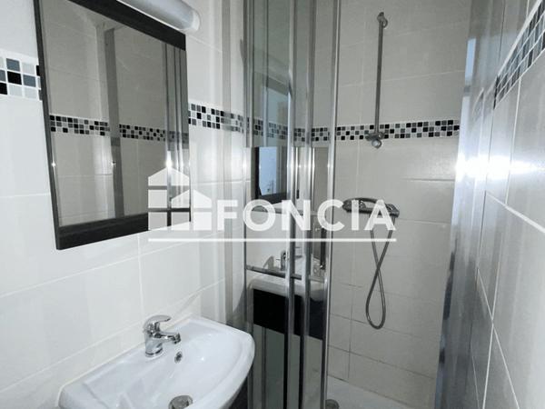 Location Appartement 2 pièces 32.57 m² - 13 RUE MICHELET Charleville Mezieres 08000