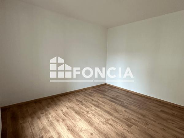 Location Appartement 2 pièces 32.57 m² - 13 RUE MICHELET Charleville Mezieres 08000