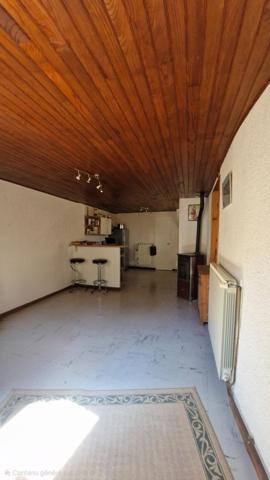 Maison en centre ville de VIC-LE-COMTE avec 3 chambres