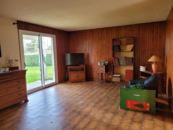 TONNAY CHARENTE Maison de plain pied de 90 m² de type 4 avec garage de 22 - parcelle de 631 m²