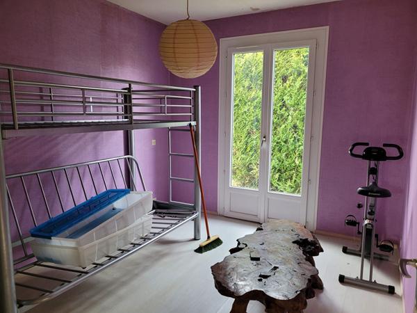 TONNAY CHARENTE Maison de plain pied de 90 m² de type 4 avec garage de 22 - parcelle de 631 m²