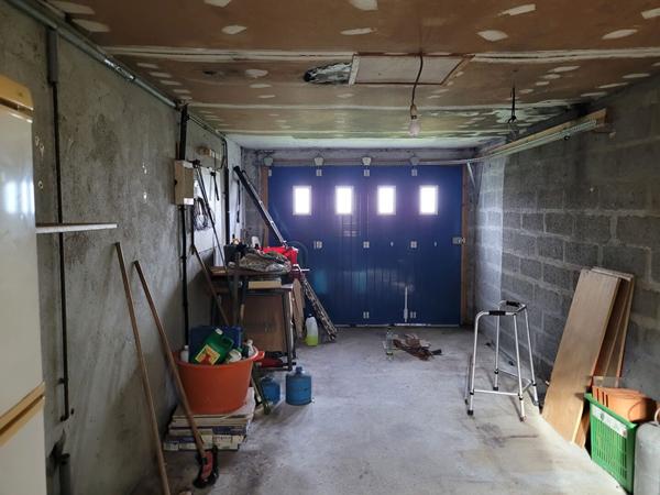 TONNAY CHARENTE Maison de plain pied de 90 m² de type 4 avec garage de 22 - parcelle de 631 m²