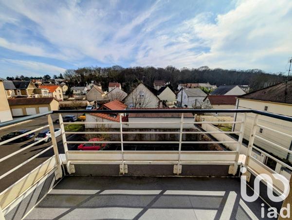 Appartement 3 pièces de 66 m² à Écouen (95440)