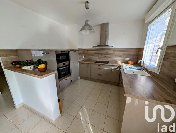 Appartement 3 pièces de 66 m² à Écouen (95440)