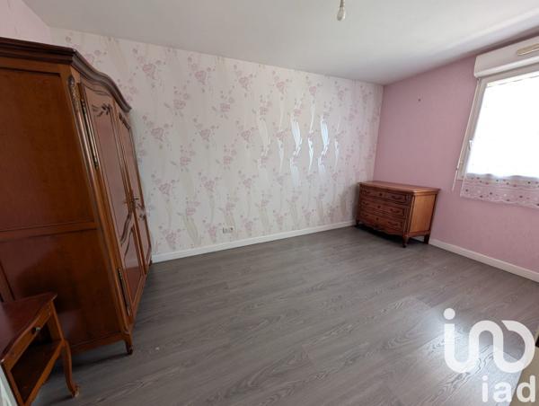 Appartement 3 pièces de 66 m² à Écouen (95440)