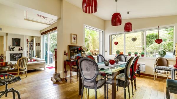 Maison d'architecte sur jardin arboré