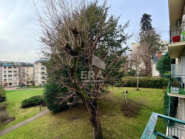 Appartement Sèvres 2 pièces 50 m² - Balcon plein Sud, proche gare, cave