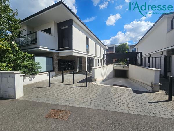 Appartement STUDIO 31M² CENTRE VILLE + PARKING SOUS-SOL