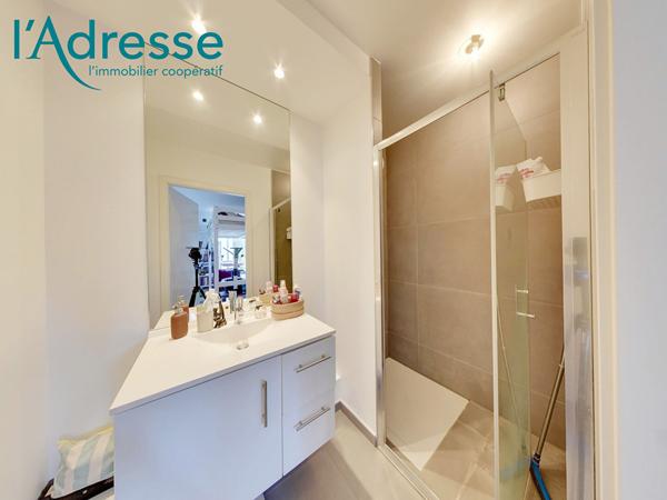 Appartement STUDIO 31M² CENTRE VILLE + PARKING SOUS-SOL