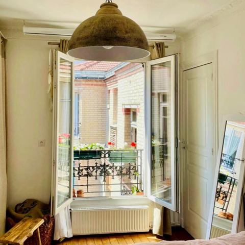 Appartement à louer 3 pièces PARIS 20EME ARRONDISSEMENT (75) en excellent état avec balcon au 6eme étage
