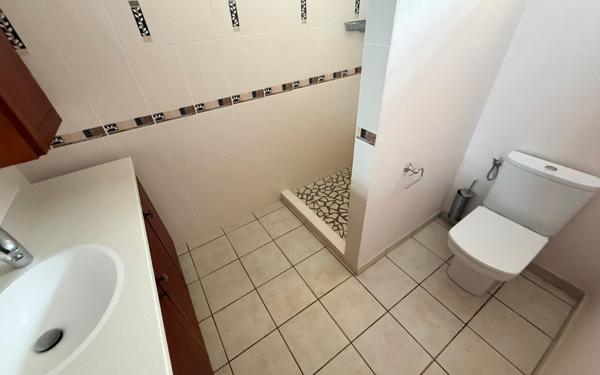 Maison à vendre    6 pièces • 180,86 m2 Remire-Montjoly