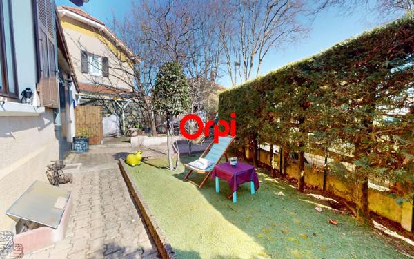 Appartement à vendre    5 pièces • 101 m2 Vaulx-en-Velin