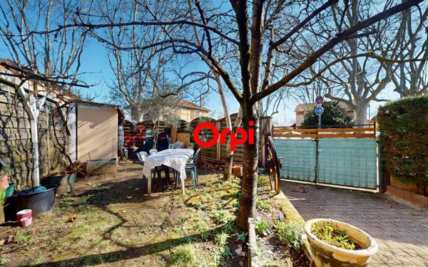 Appartement à vendre    5 pièces • 101 m2 Vaulx-en-Velin