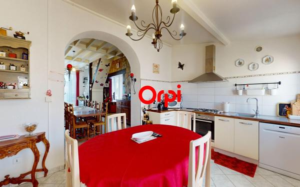 Appartement à vendre    5 pièces • 101 m2 Vaulx-en-Velin