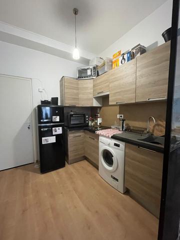 Appartement Saintes 1 pièce(s) 32 m2