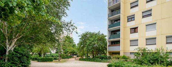 Vaulx-en-Velin (69120) appartement Vaulx En Velin 3 pièces 71 m² avec garage privé