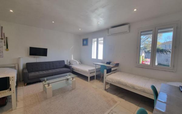 Maison à vendre    5 pièces •  Montfavet - Avignon