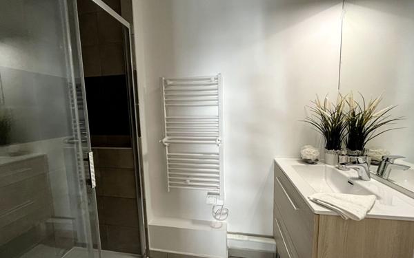 Appartement à vendre    5 pièces • 107,35 m2 Tassin-la-Demi-Lune